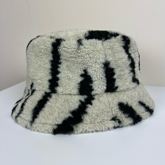 Free People Shaggy Sherpa Stripe Bucket Hat Ivory & Black One Size